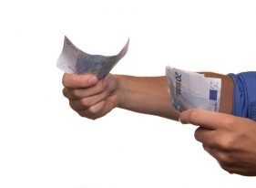 Bu Şirkette Aşı Olmayan Para Ödeyecek