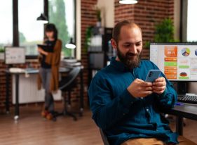 İş Yerinden Görüntü Paylaştı, İşinden Çıkarıldı