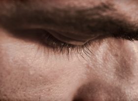 Mutsuz Çalışıyoruz