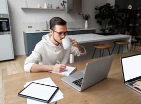 Uzaktan Çalışan Türkler Yol Tasarrufunu Yine İşe Harcadı