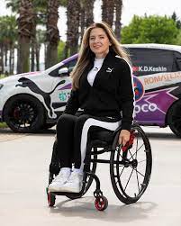 Engelli kadın ralli pilotu Kübra Denizci