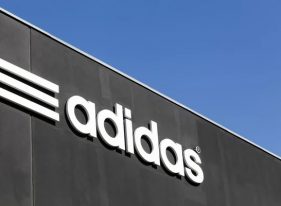 Adidas Çalışanlarına Üç Ayda Bir Zam Yapıyor