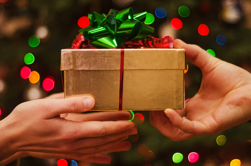 Çalışanlara hediye edilen klasik yılbaşı hediyeleri