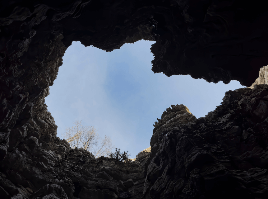 Kör kuyuya düşen eşek