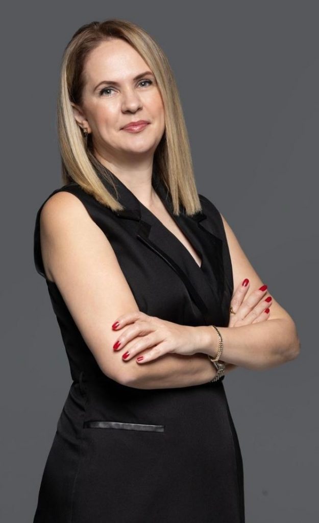 Moda Akademisyeni Doç. Dr. Başak Boğday Sayğılı